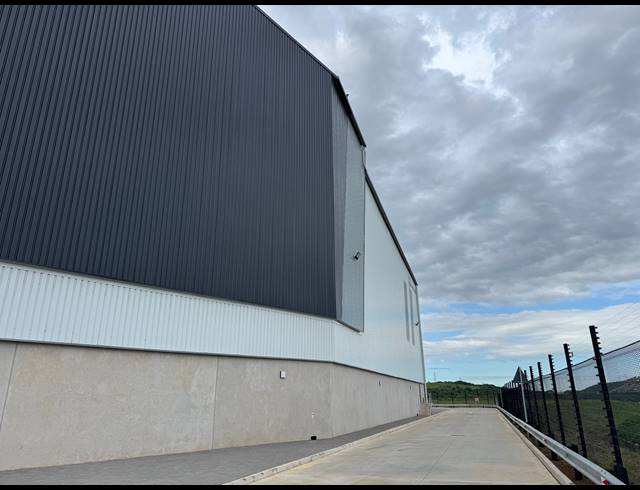 3,495M² WAREHOUSE TO LET IN GLEN ANIL